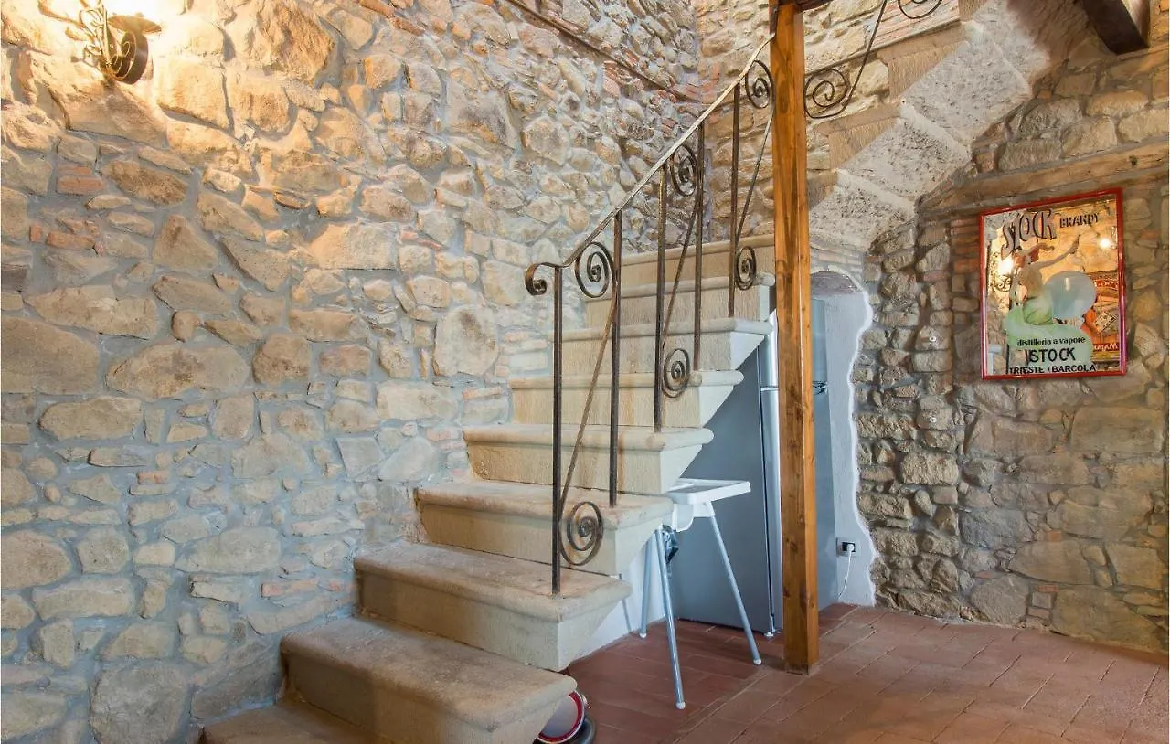 Cozy Apartment In Benabbio With Kitchen Bagni di Lucca